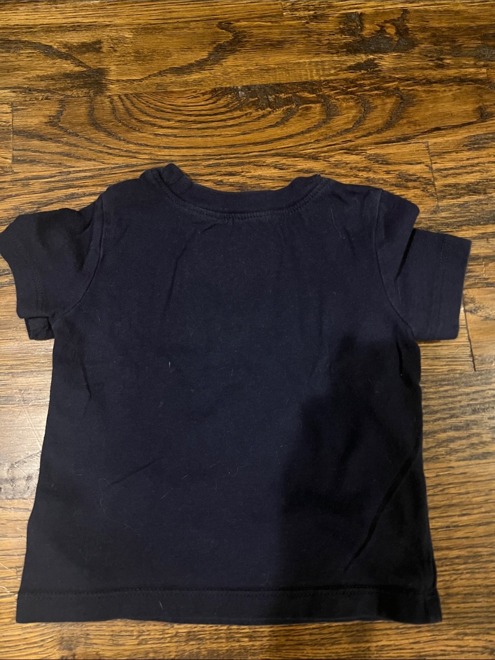 GAP Bundle - Boys 6-12 Month GAP Navy Logo Tee with GAP Denim and Khaki Shorts - Picture 7 of 9